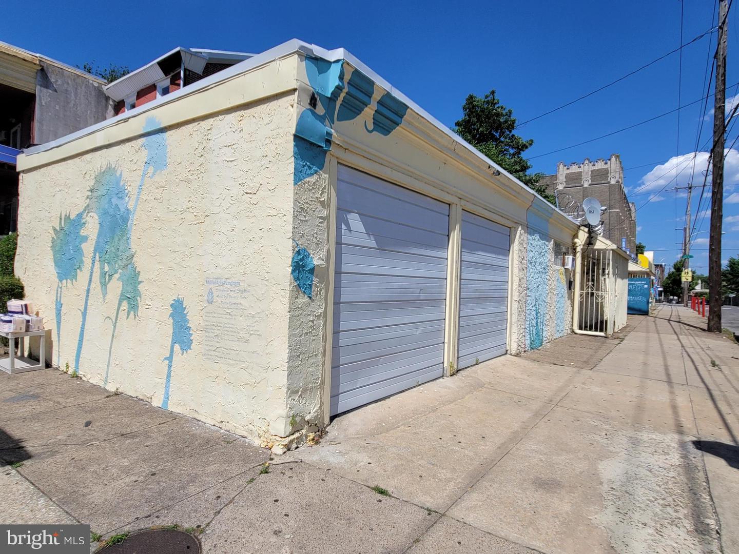 1500-04 N Peach St Property Photo 5