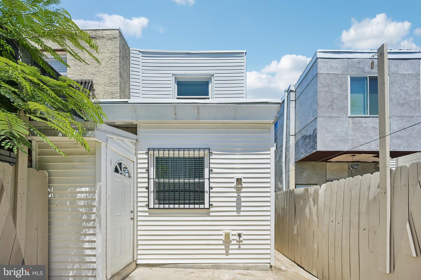 1912 Moore St Property Photo 25