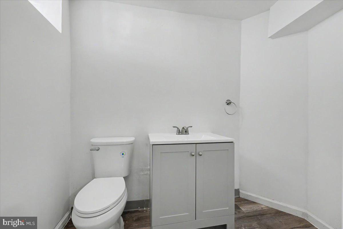 8512 Frontenac St Property Photo 22