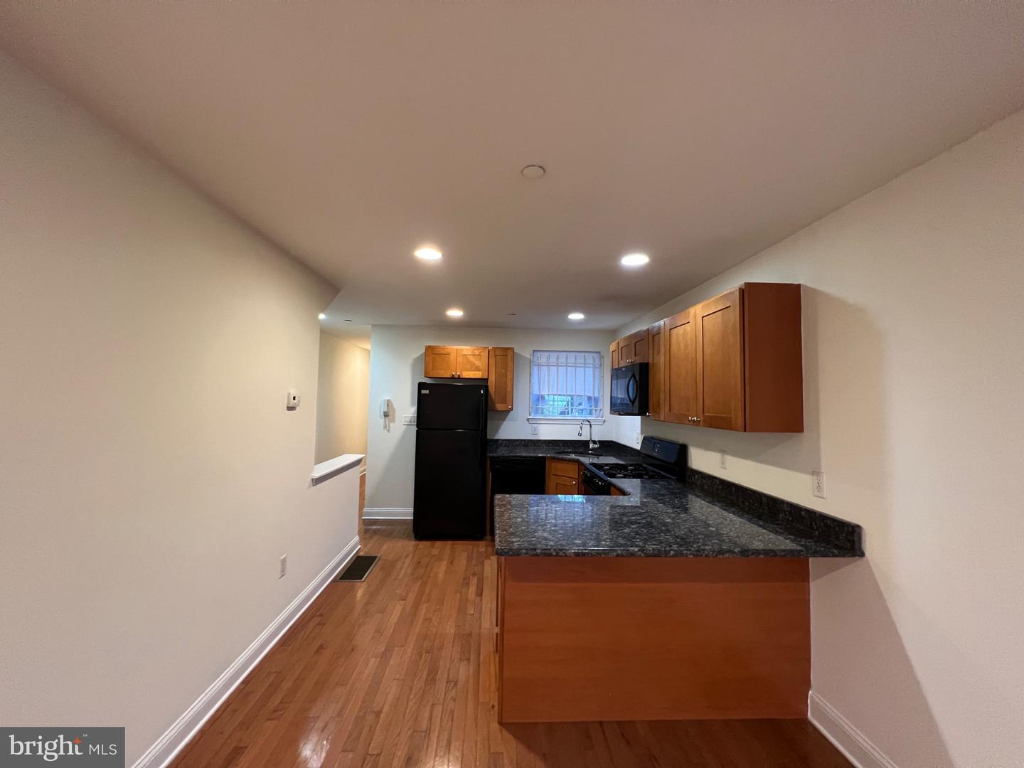 1805 W Berks Property Photo 3