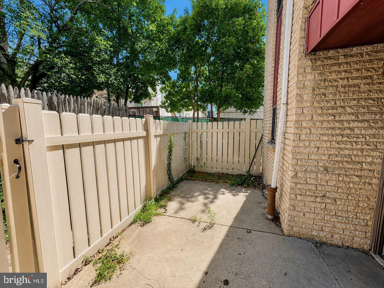 8030-00 Ditman St #55j Property Photo 14