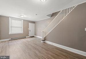1635 Etting St Property Photo 6