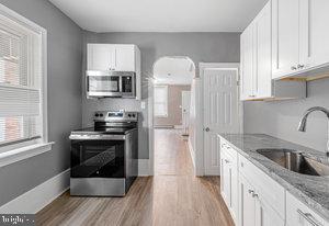 1635 Etting St Property Photo 8