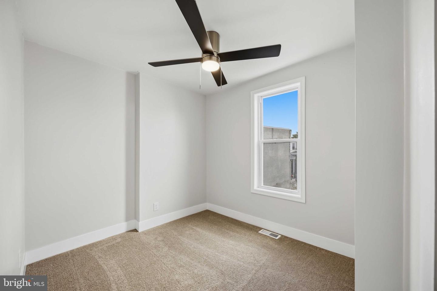 219 S 58th St Property Photo 19