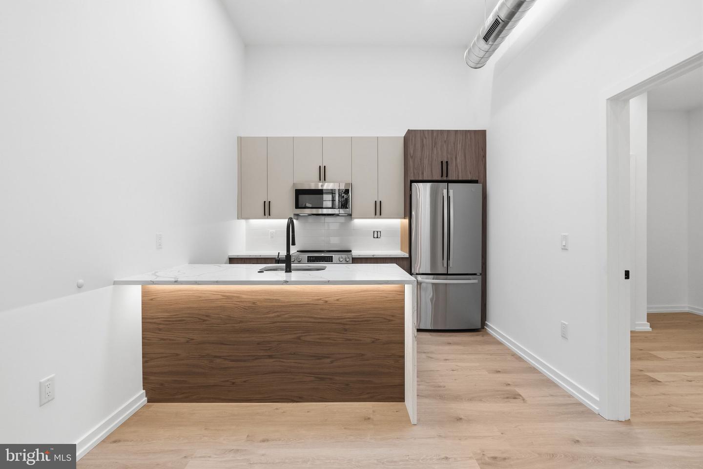 1232 Chancellor St #2c Property Photo 2