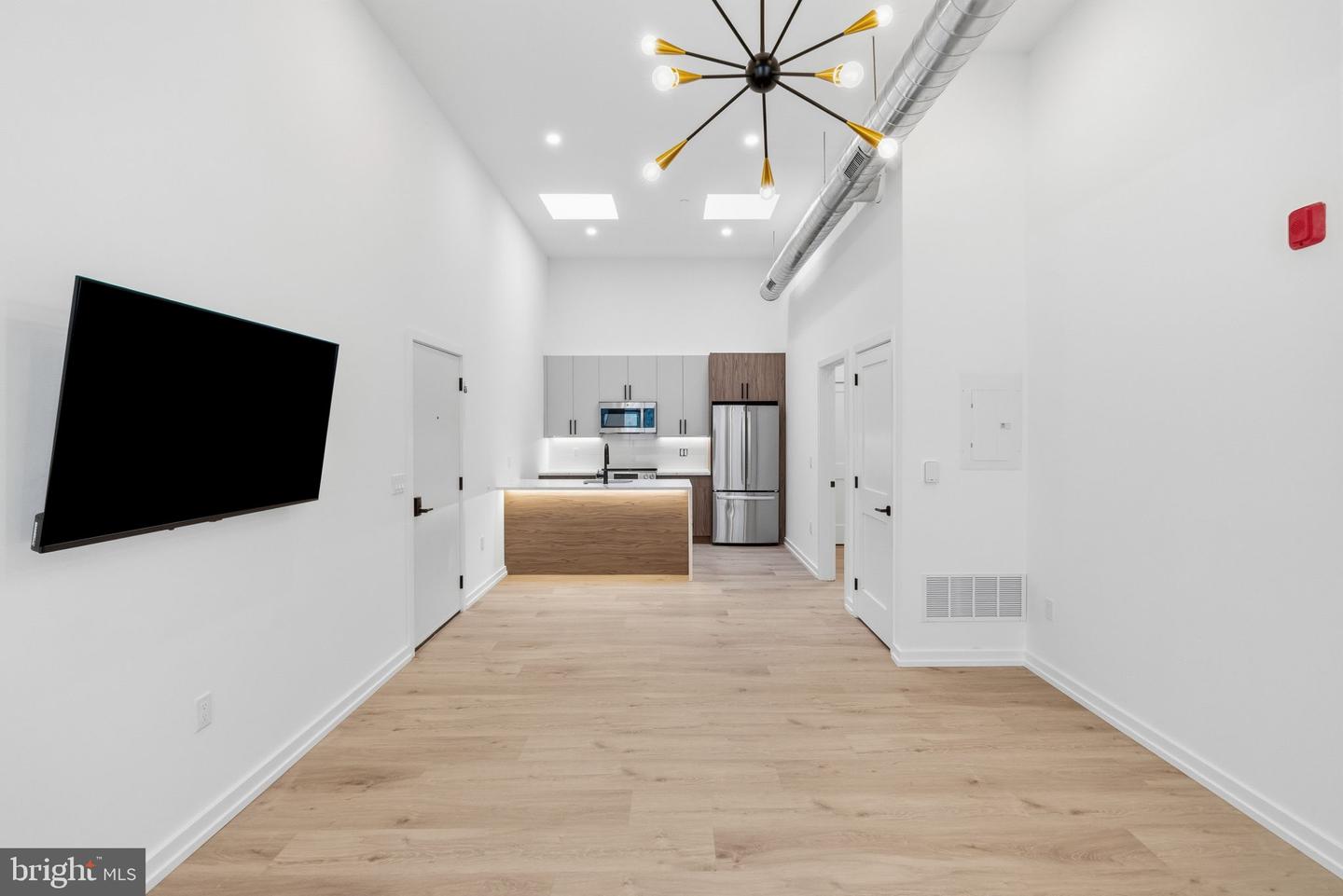 1232 Chancellor St #2c Property Photo 10