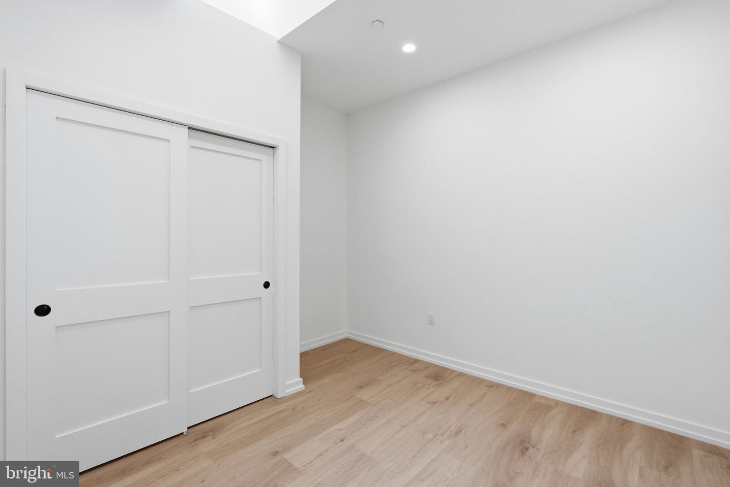 1232 Chancellor St #2c Property Photo 12