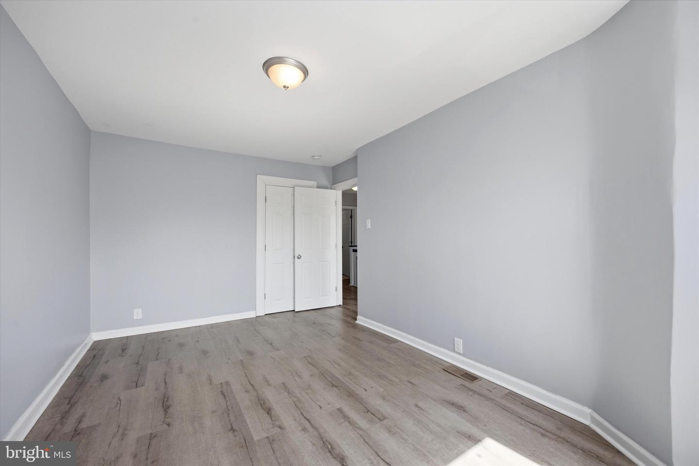 5439 Windsor Ave Property Photo 20