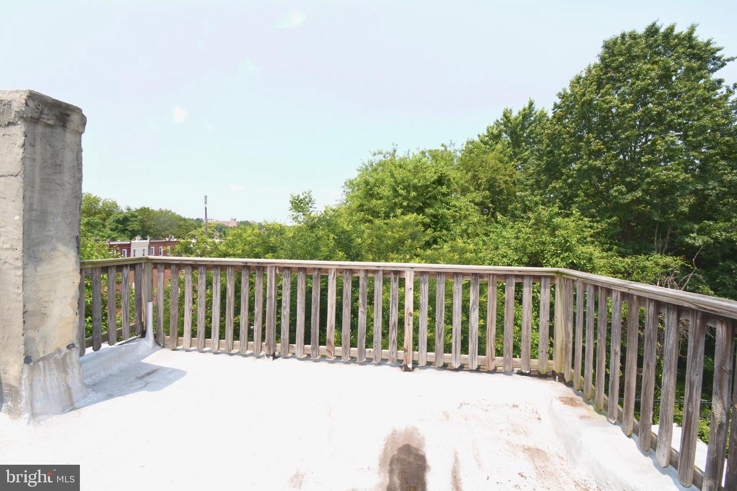 247 W Hansberry St #3rd Floor Property Photo 6