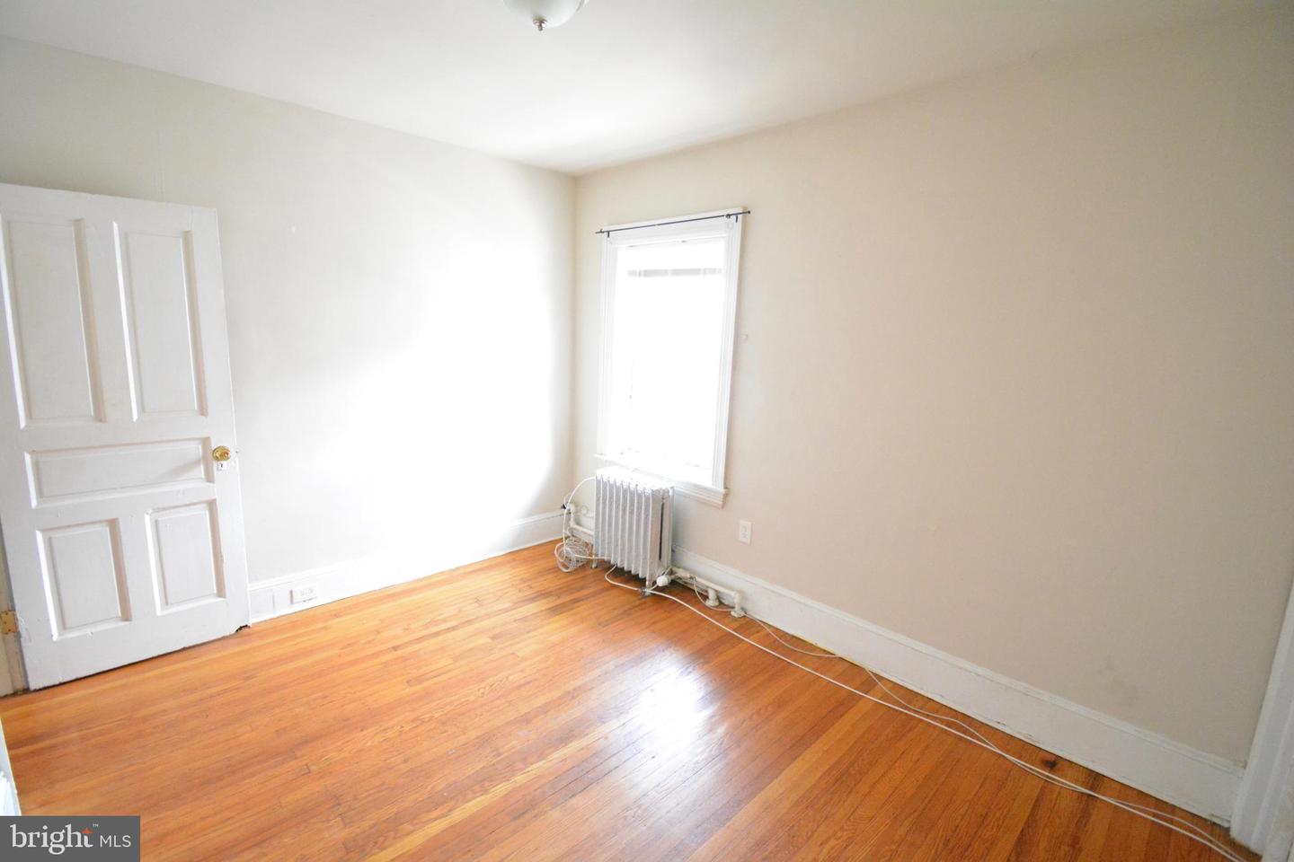 247 W Hansberry St #3rd Floor Property Photo 13