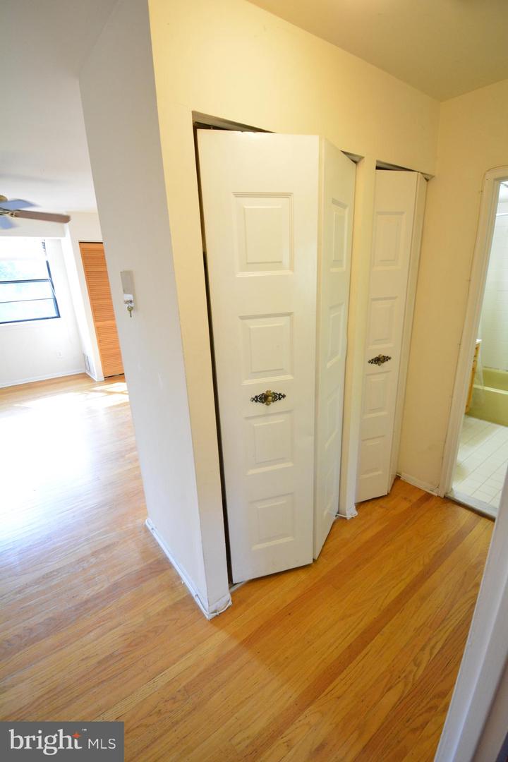 3413 Cresson St #6 Property Photo 6