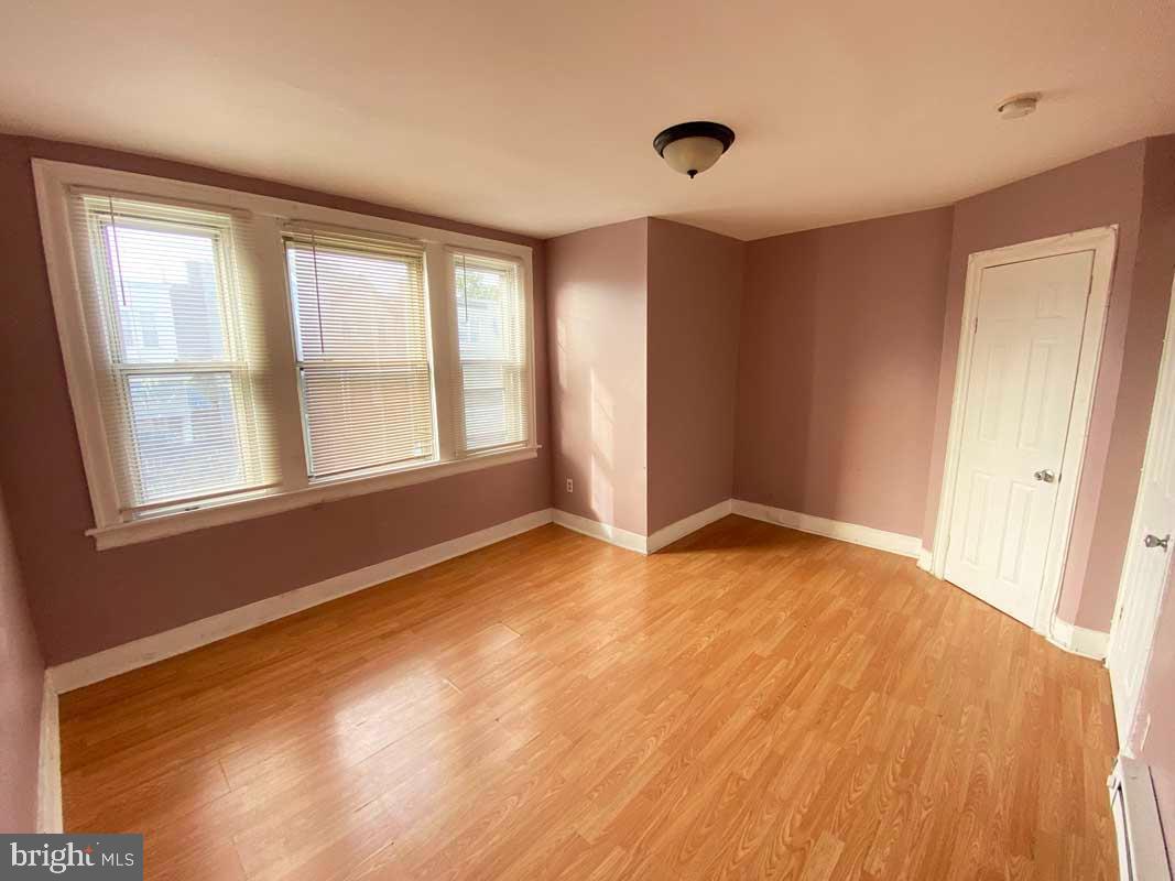 1833 W Rockland St #2nd Fl Property Photo 18