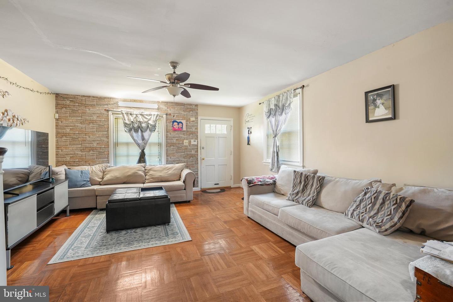 1313 Friendship St Property Photo 6