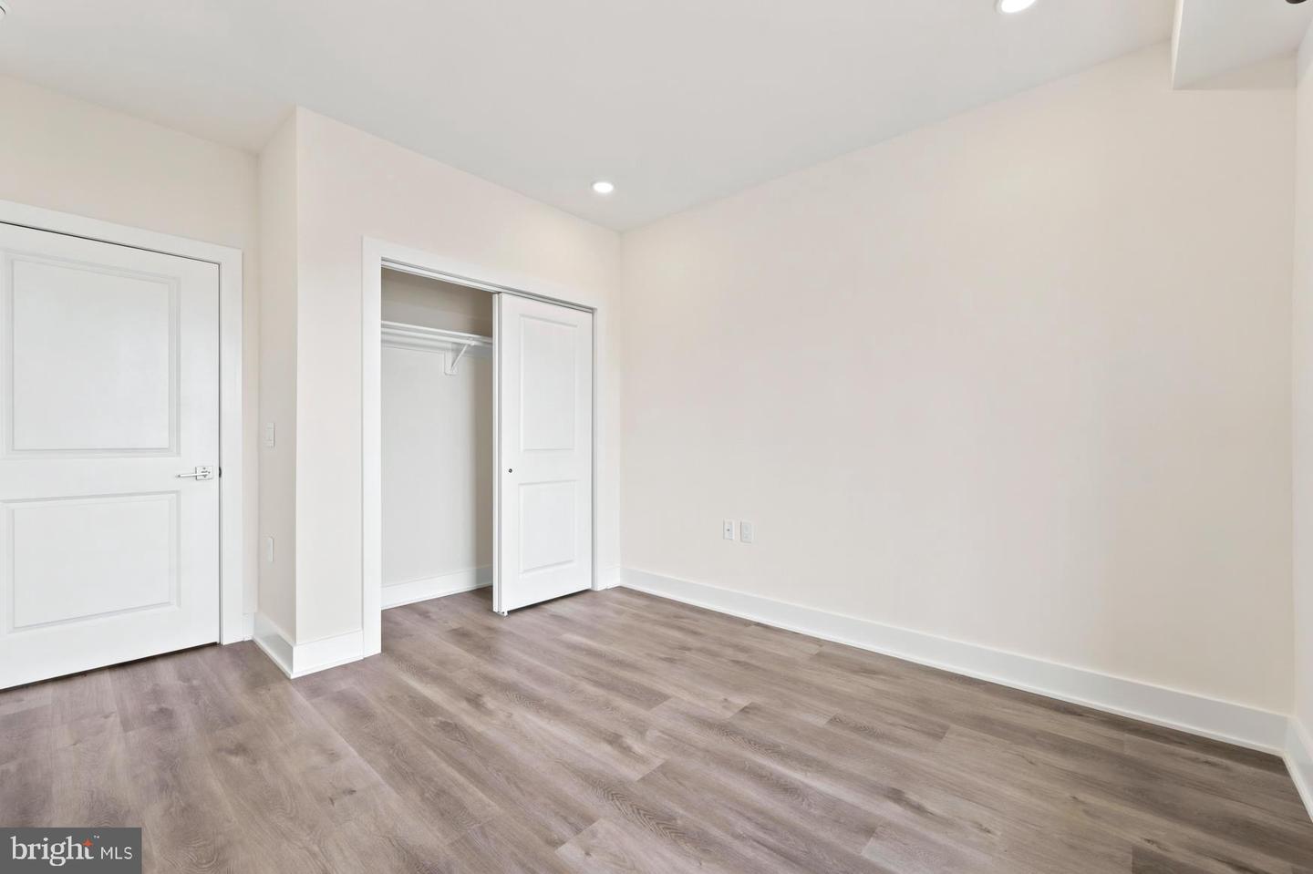 1148 N 2nd St #4i Property Photo 12