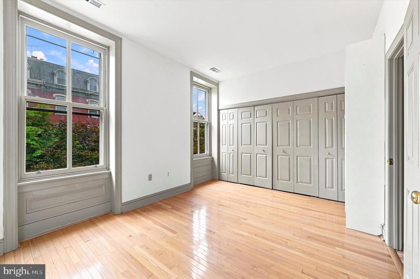 1529 Green St #c Property Photo 14