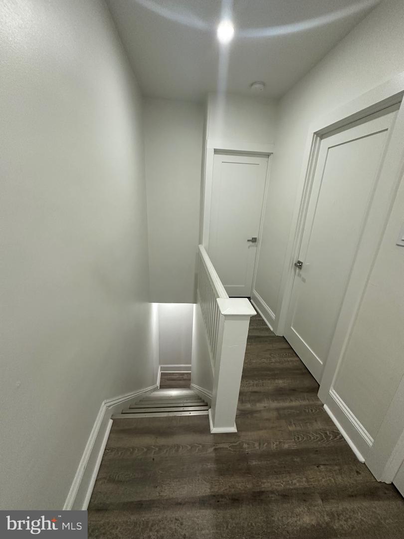 482 Martin St Property Photo 15