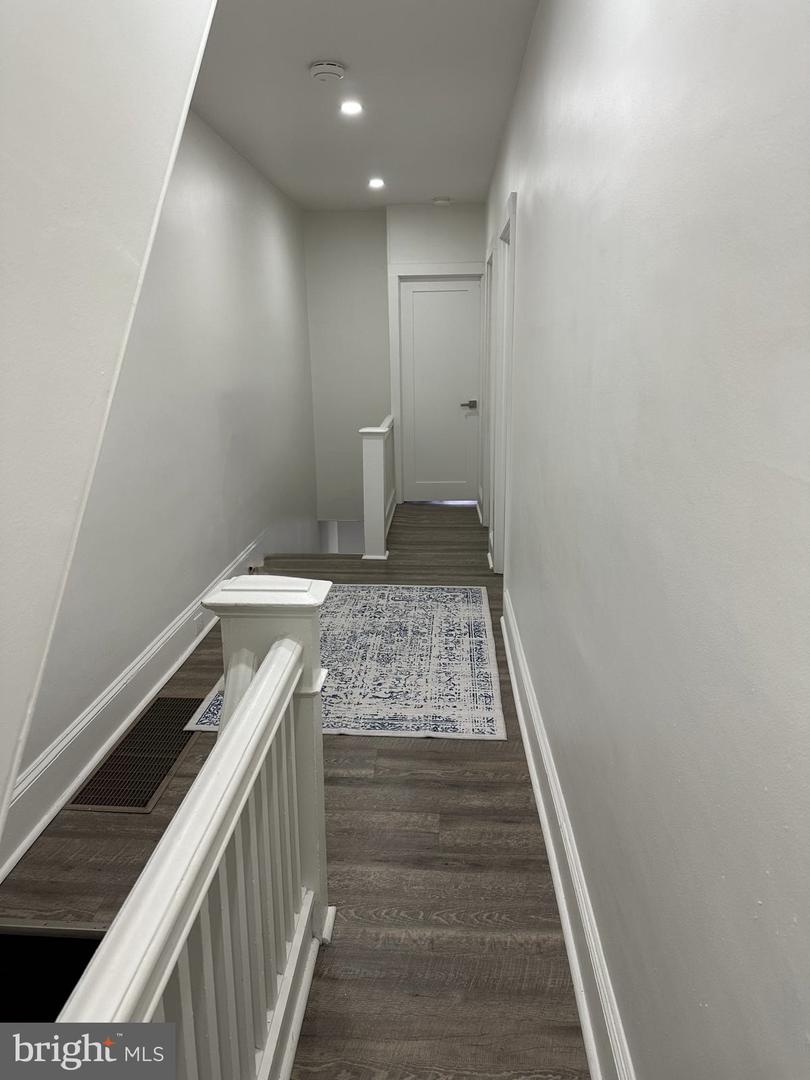 482 Martin St Property Photo 19