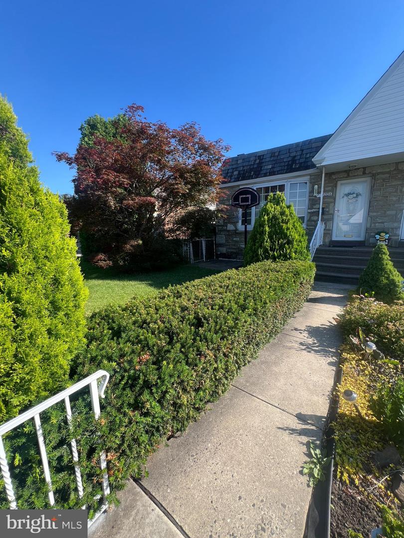1026 Chandler St Property Photo 2