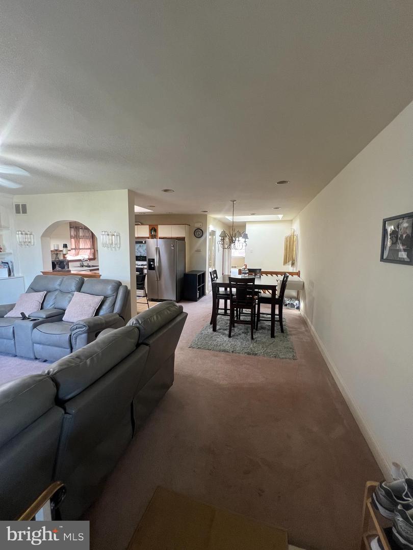 1026 Chandler St Property Photo 5