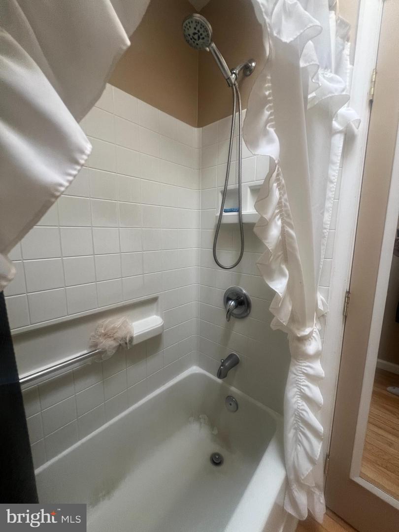 1026 Chandler St Property Photo 23