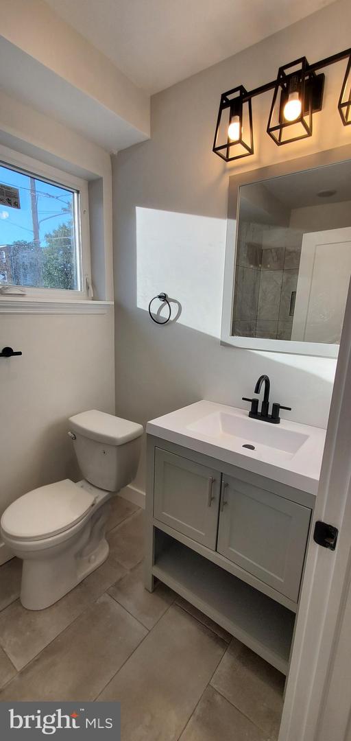 536 W Huntingdon St #1 Property Photo 6