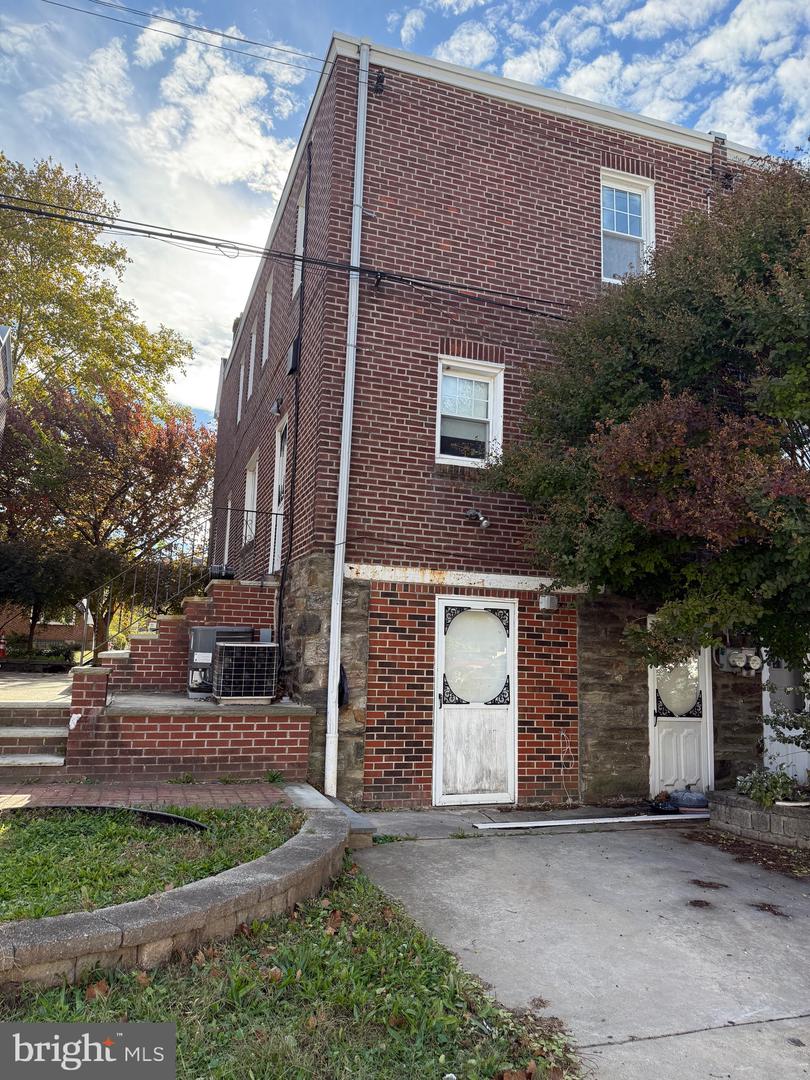 3011 Teesdale St Property Photo 26