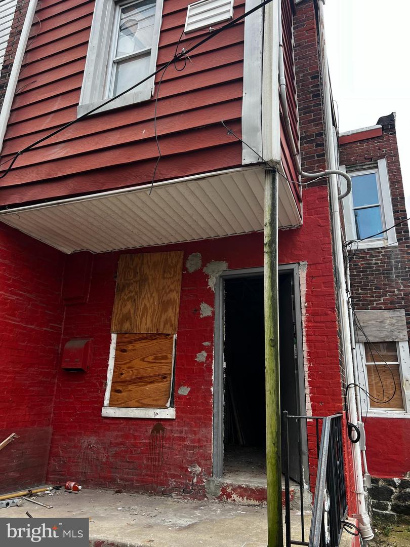 5027 Ogden St Property Photo 13