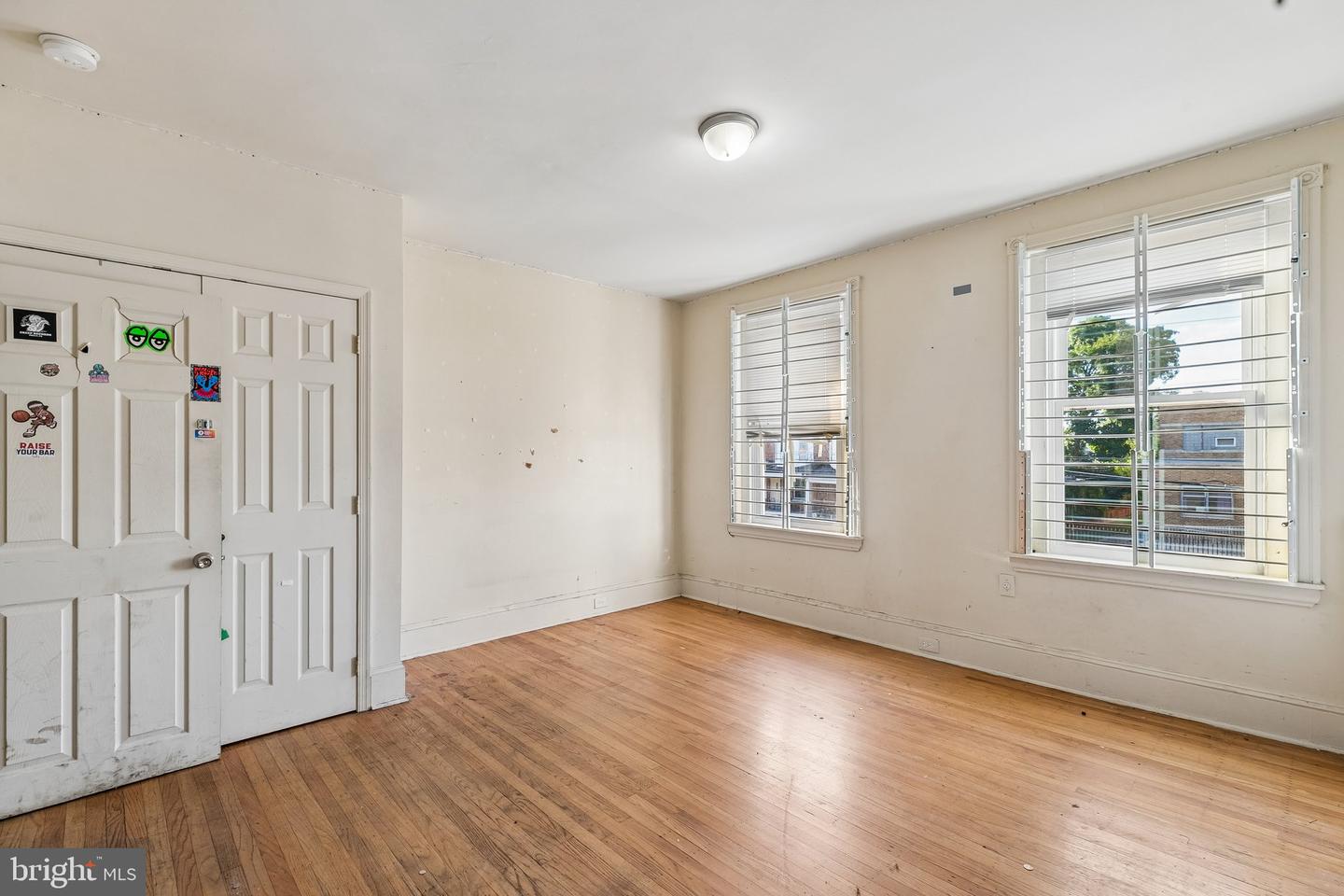 2110 W Chew Ave Property Photo 23