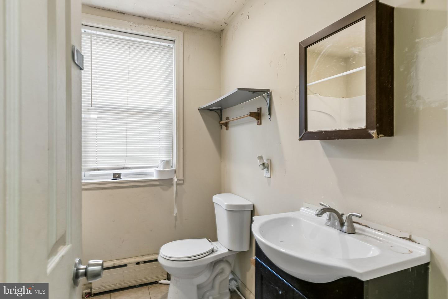 2110 W Chew Ave Property Photo 33