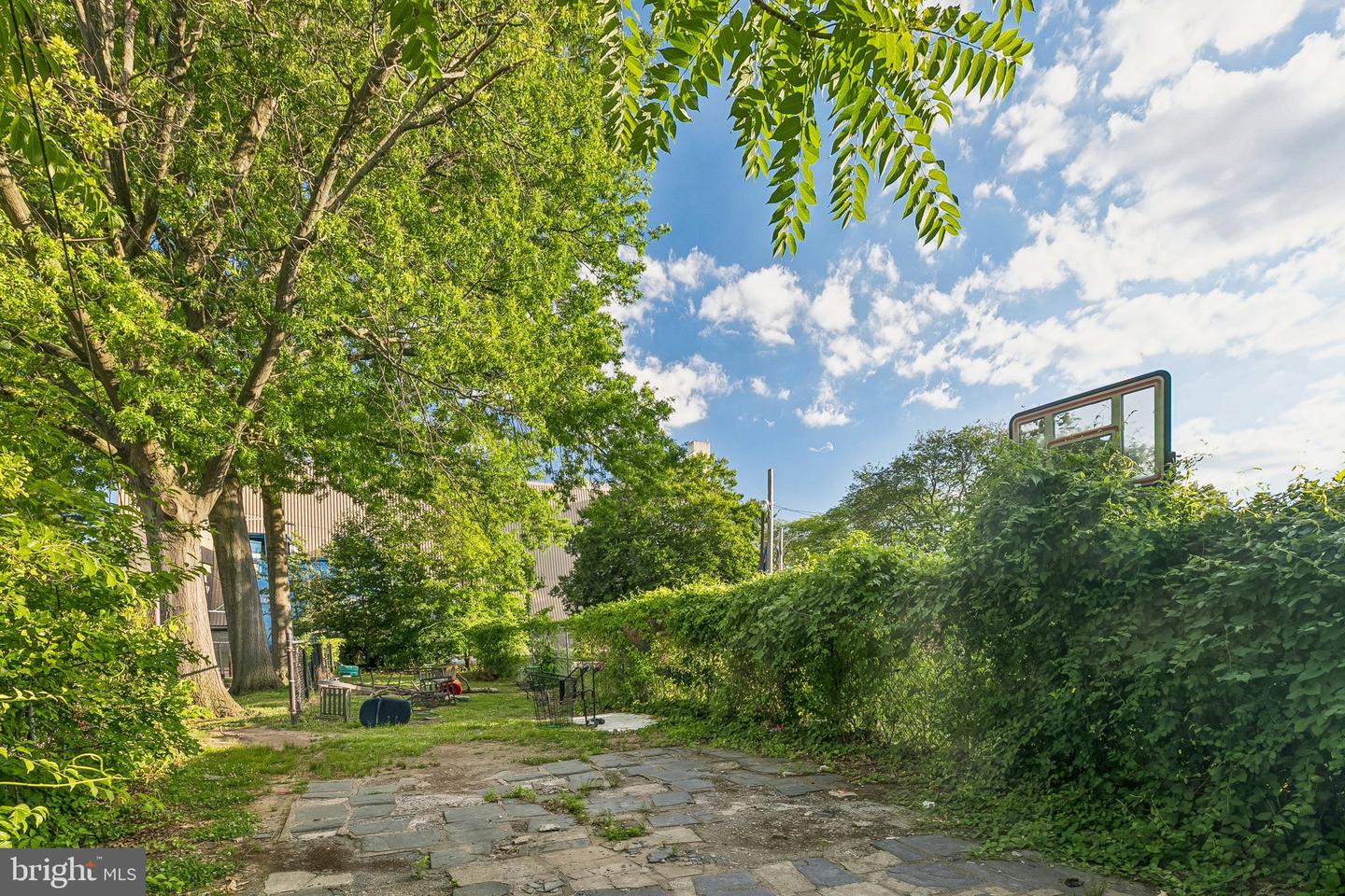 2110 W Chew Ave Property Photo 35
