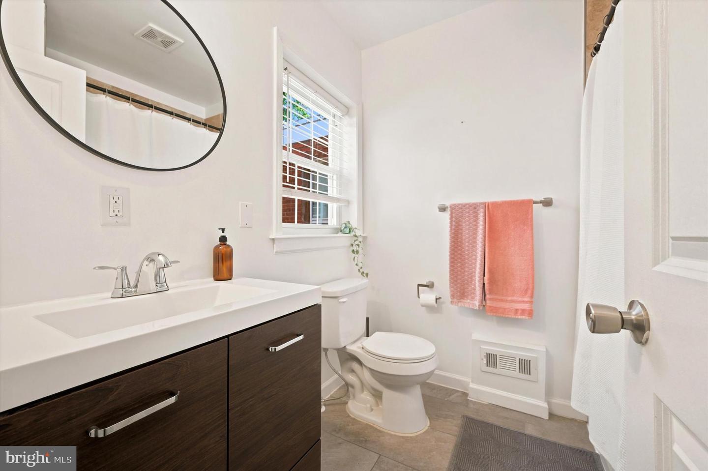 3849 Mount Vernon St Property Photo 12