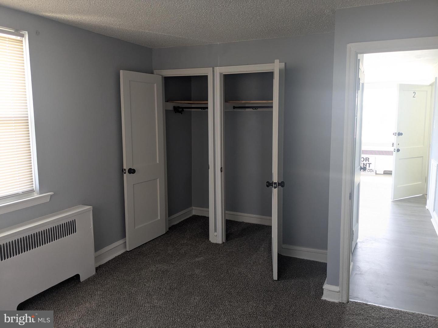 1327 E Weaver St Property Photo 5