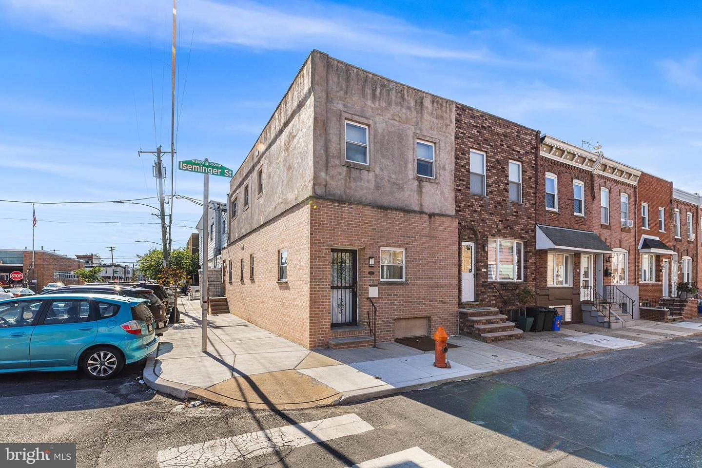 2520 S Iseminger St Property Photo 1