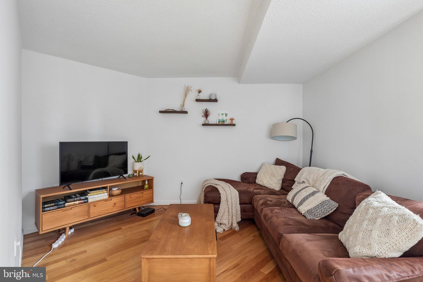 1420 Locust St #17b Property Photo 2