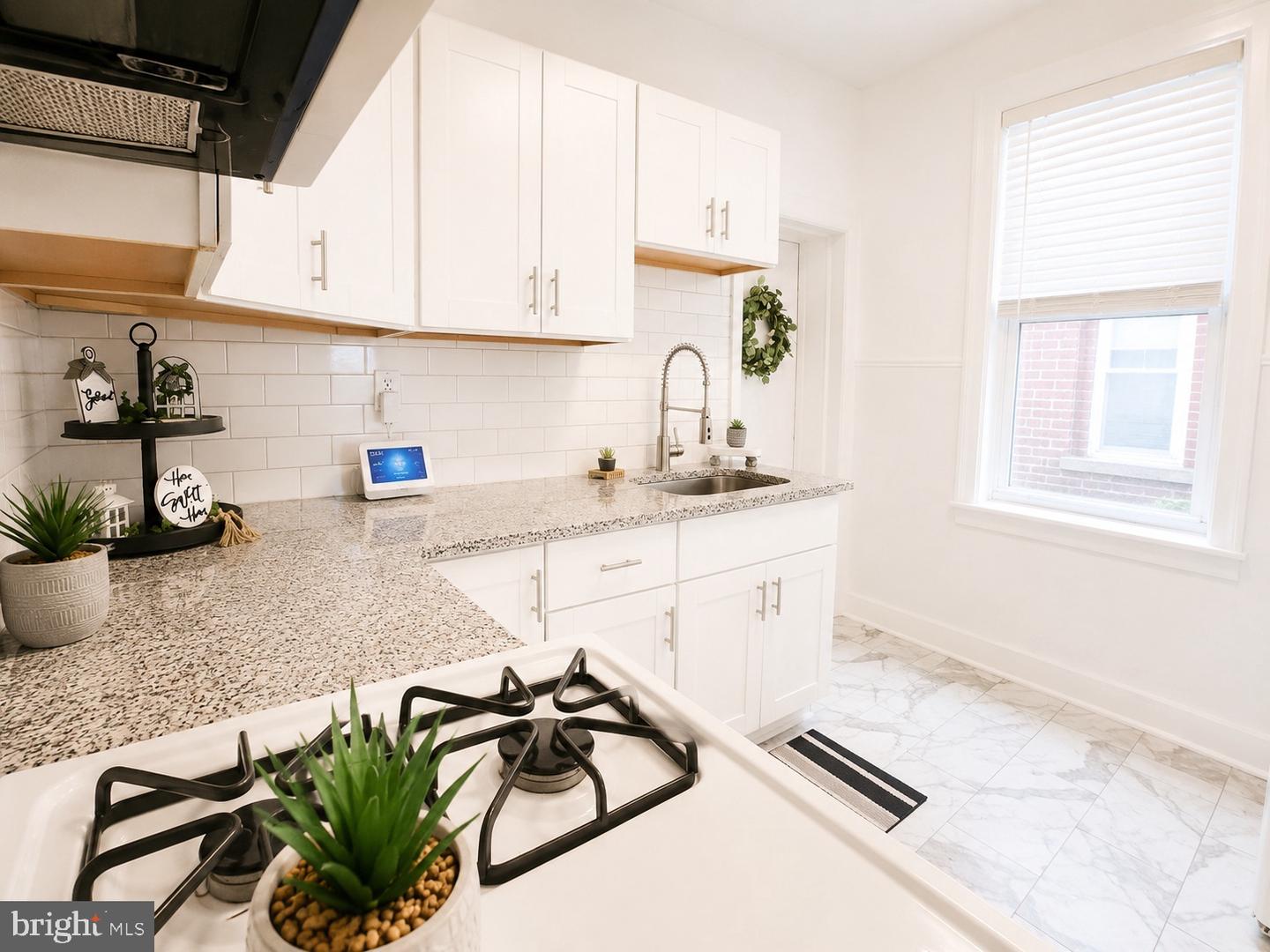 4651 Tacony Property Photo 14