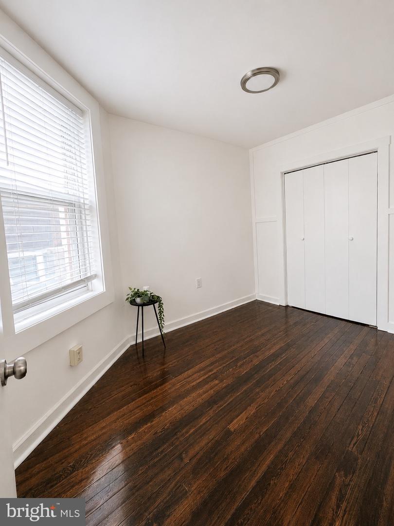 4651 Tacony Property Photo 22