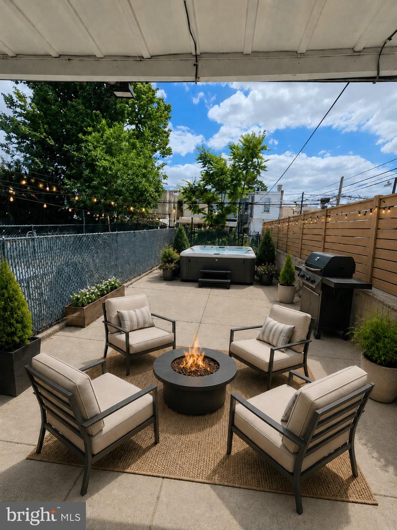 4651 Tacony Property Photo 31