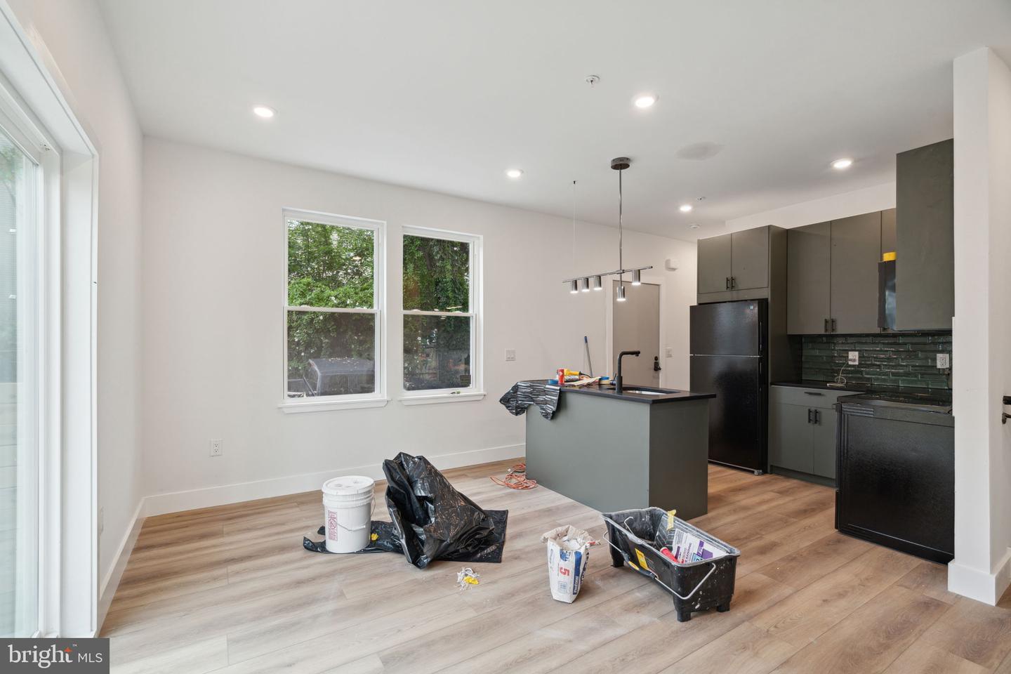 156 W Cumberland St Property Photo 8