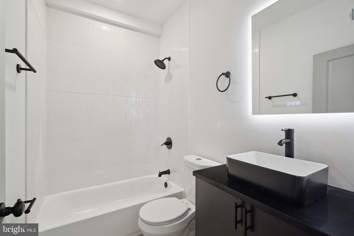 156 W Cumberland St Property Photo 11