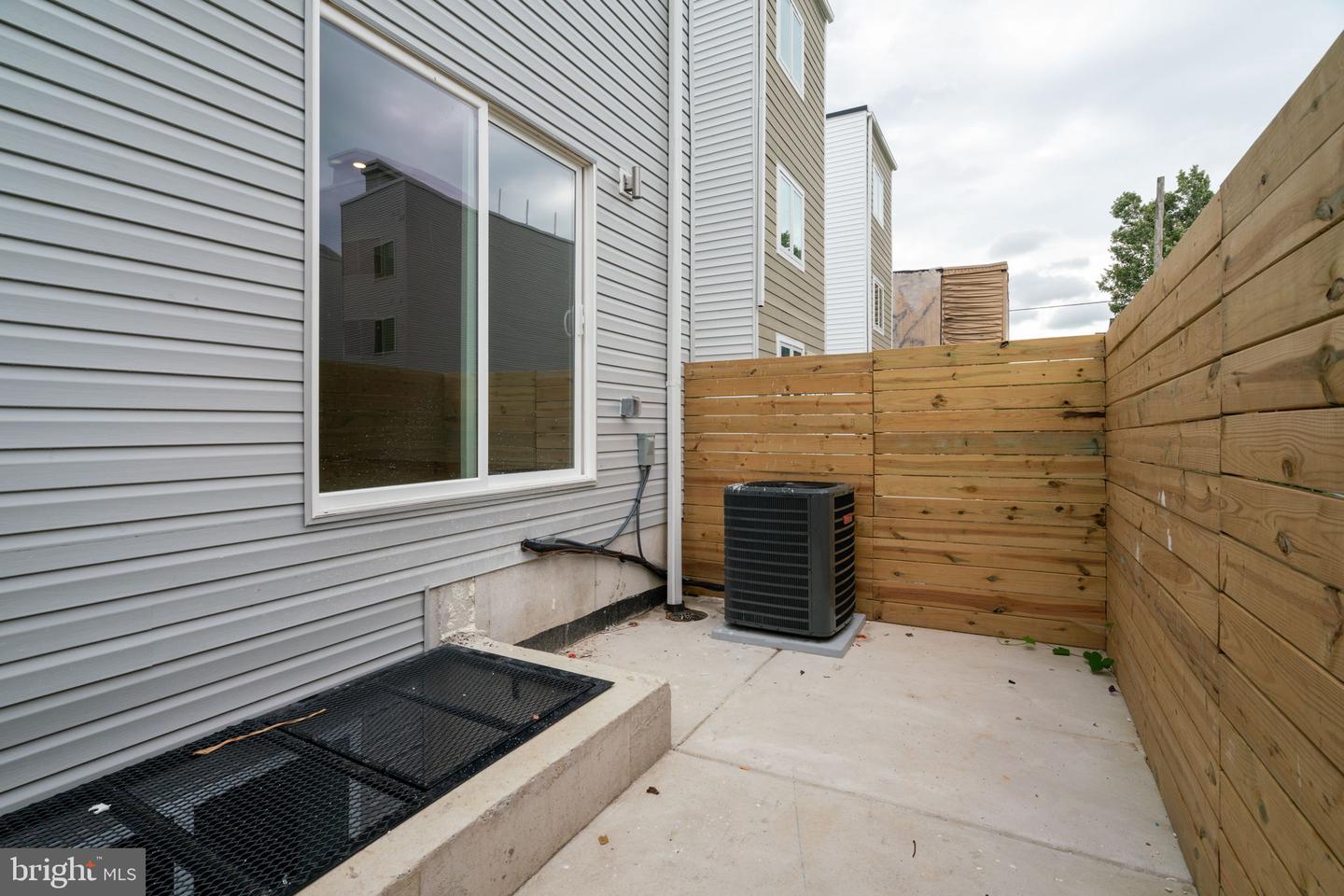 156 W Cumberland St Property Photo 17
