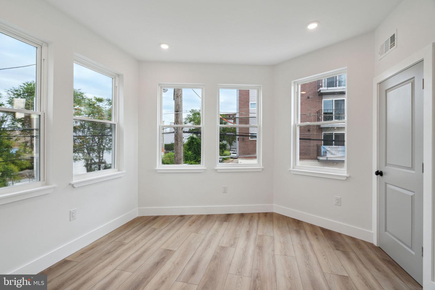 156 W Cumberland St Property Photo 26