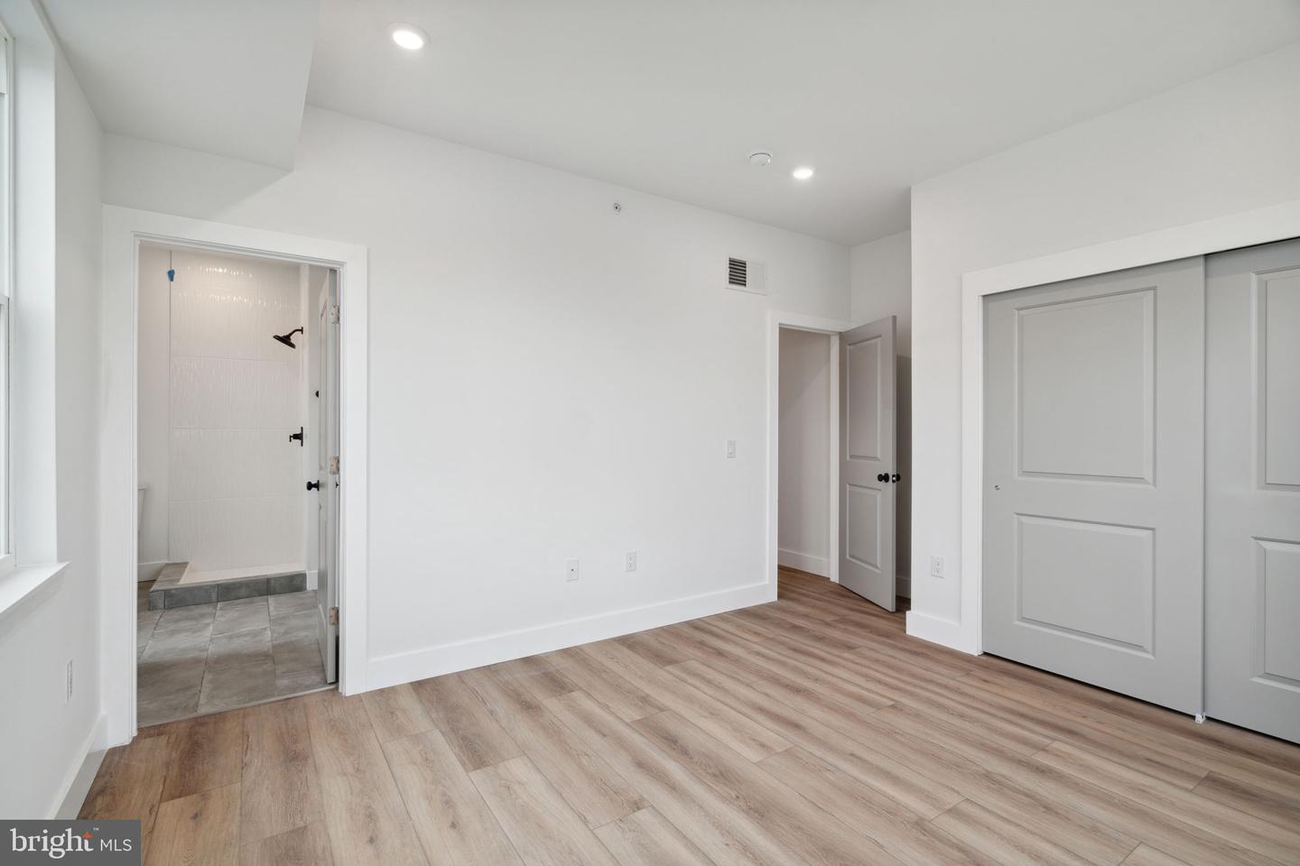 156 W Cumberland St Property Photo 31