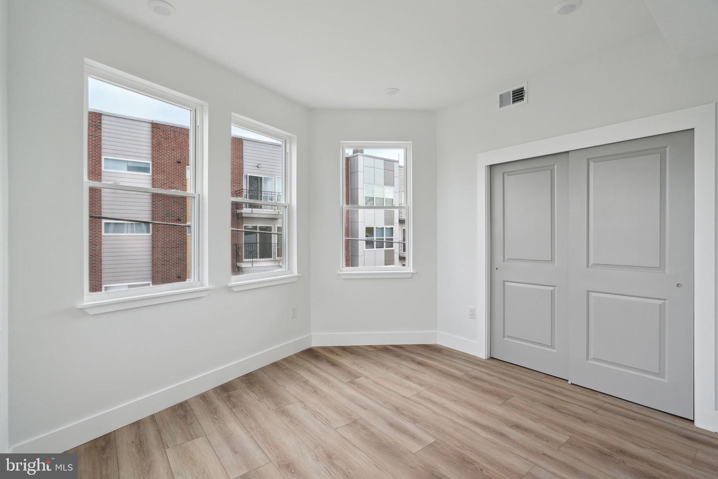 156 W Cumberland St Property Photo 39