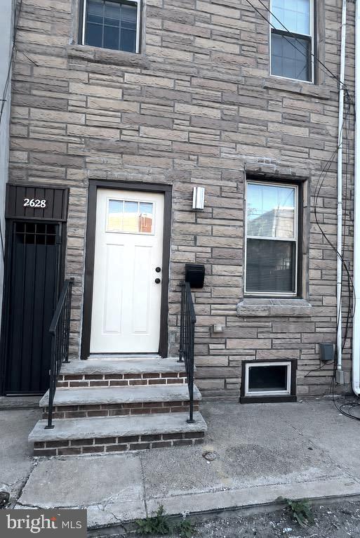2628 E HAROLD ST Property Photo 1