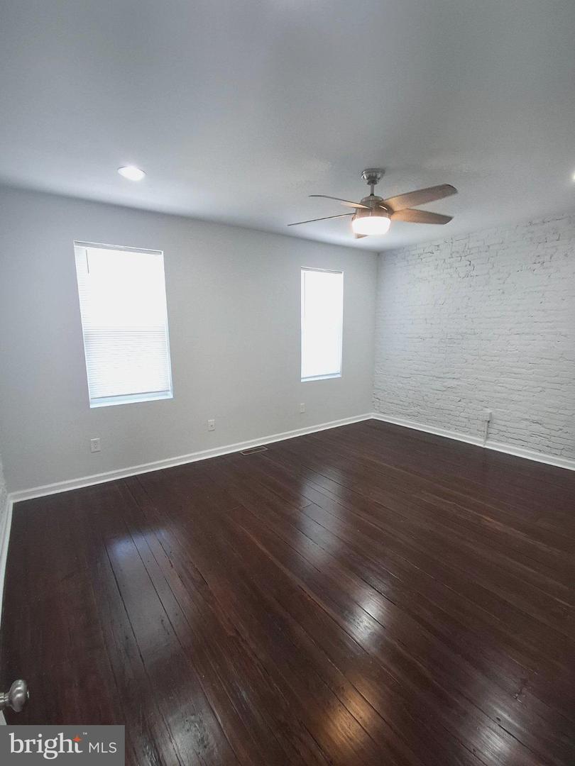 2628 E Harold St Property Photo 12