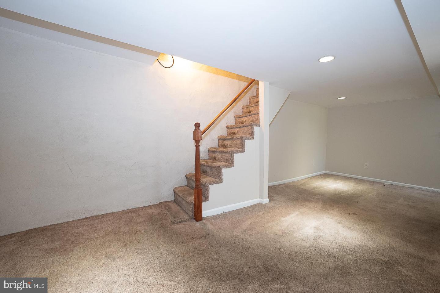 5652 Mcmahon St Property Photo 32