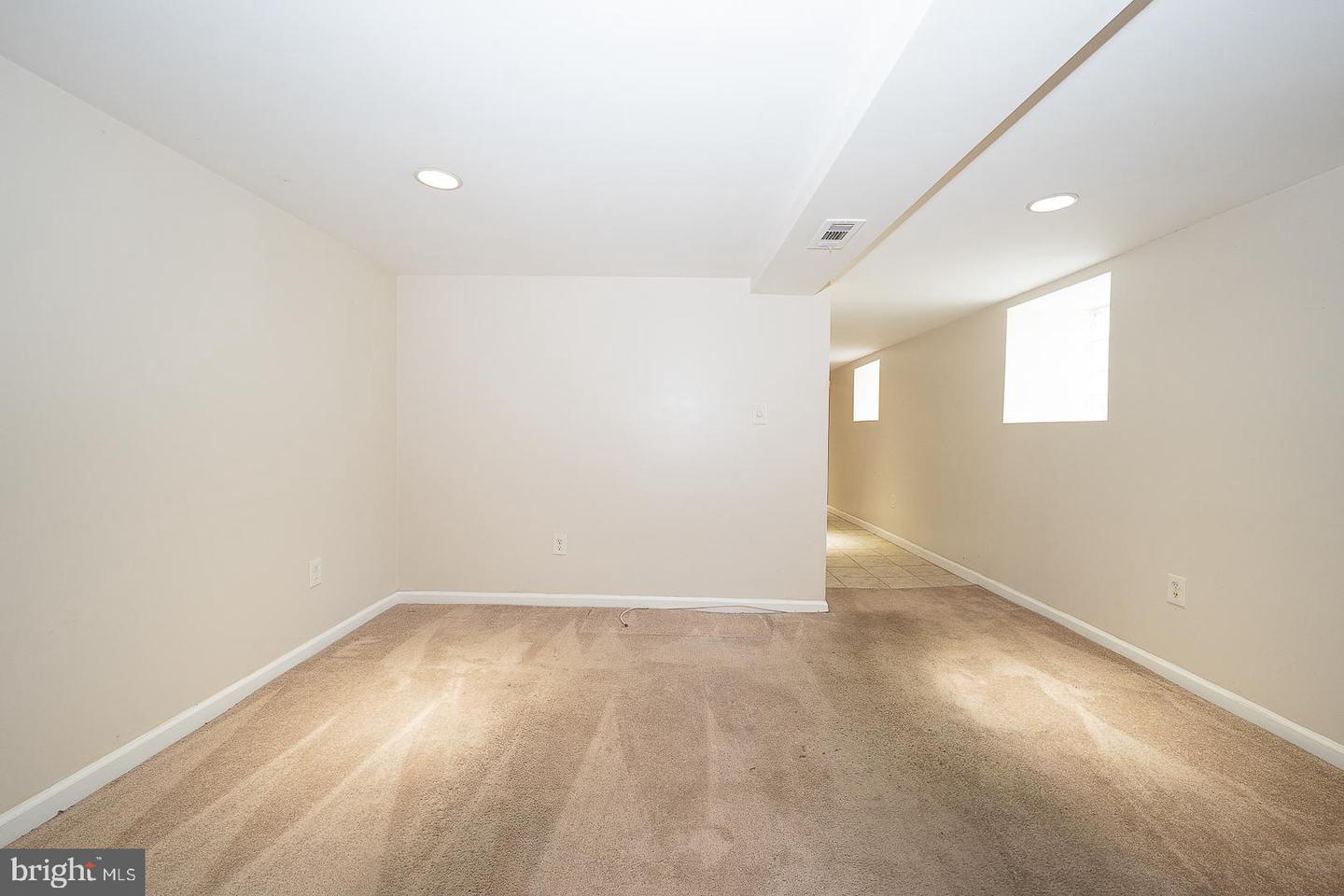 5652 Mcmahon St Property Photo 35