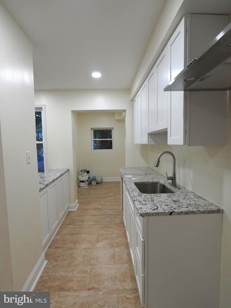 2616 S Carroll St Property Photo 6