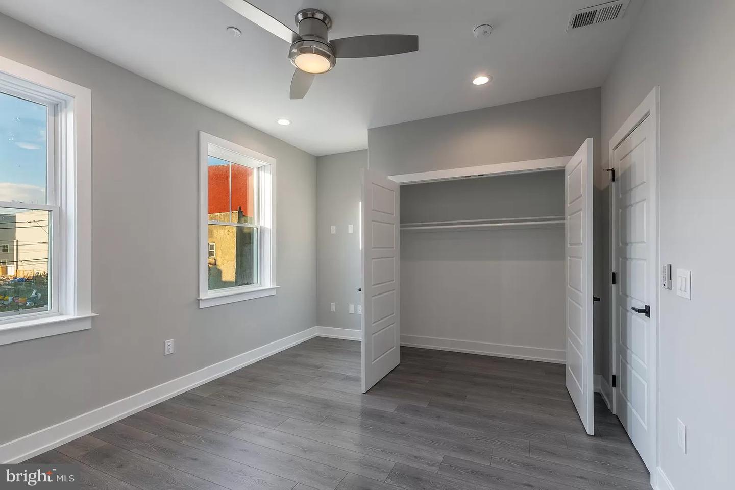 2406 N Howard St Property Photo 18