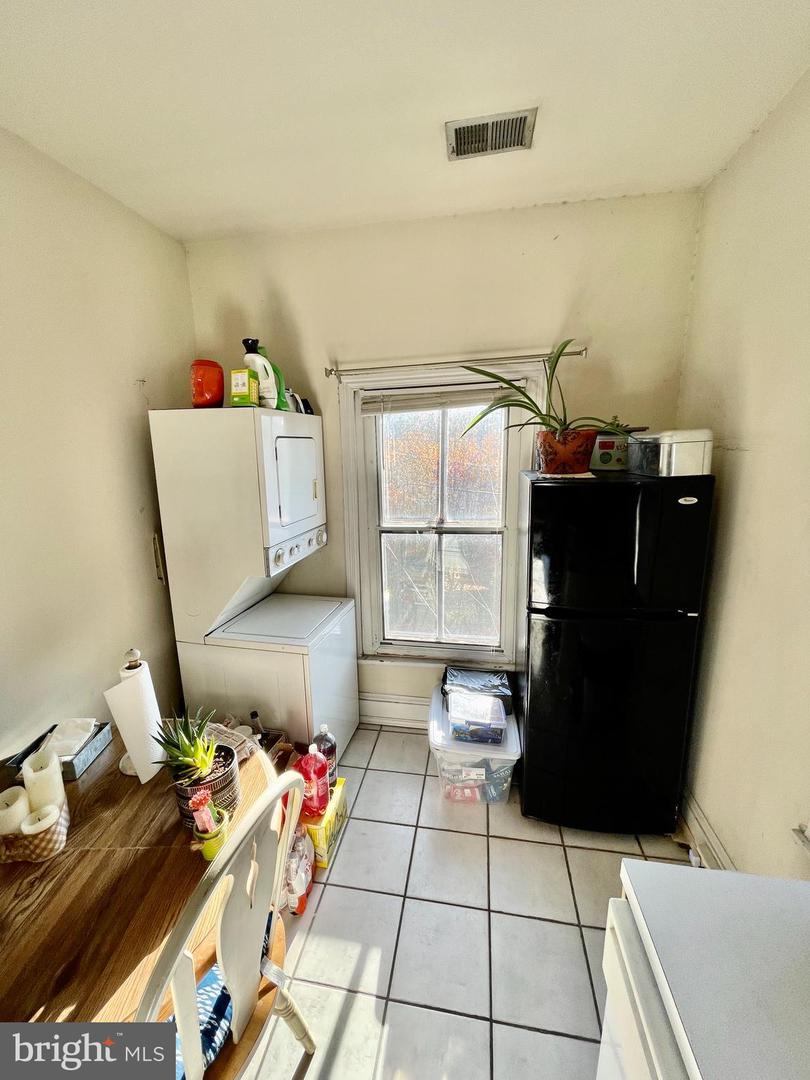 4253 Ridge Ave #3f Property Photo 7